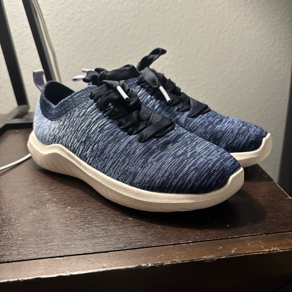 Clark’s blue Cloudsteppers